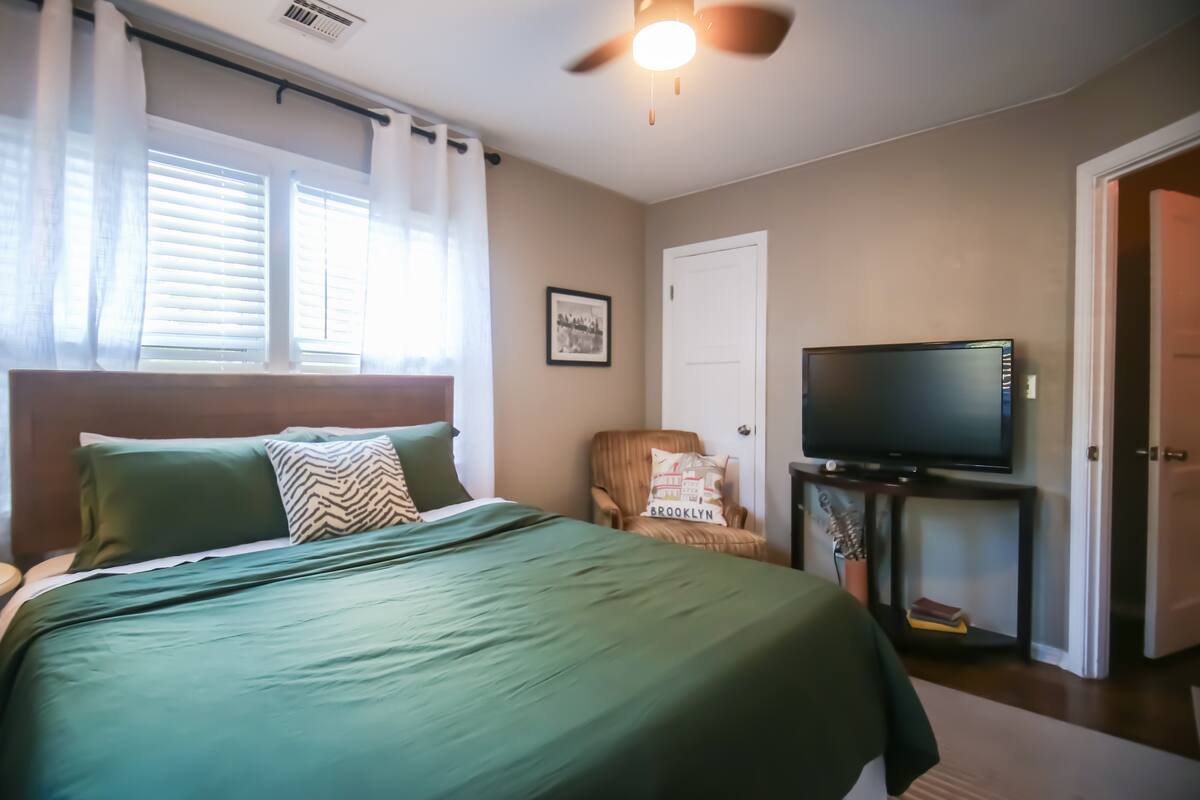 Norman, OK Unhosted Home