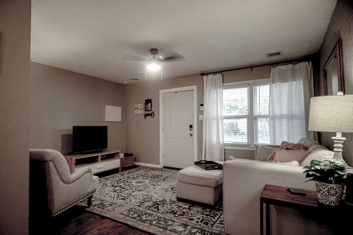 Norman, OK Unhosted Home