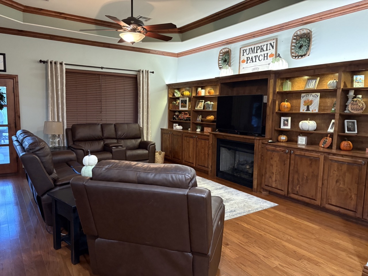 Grove, OK Ranch Style Home