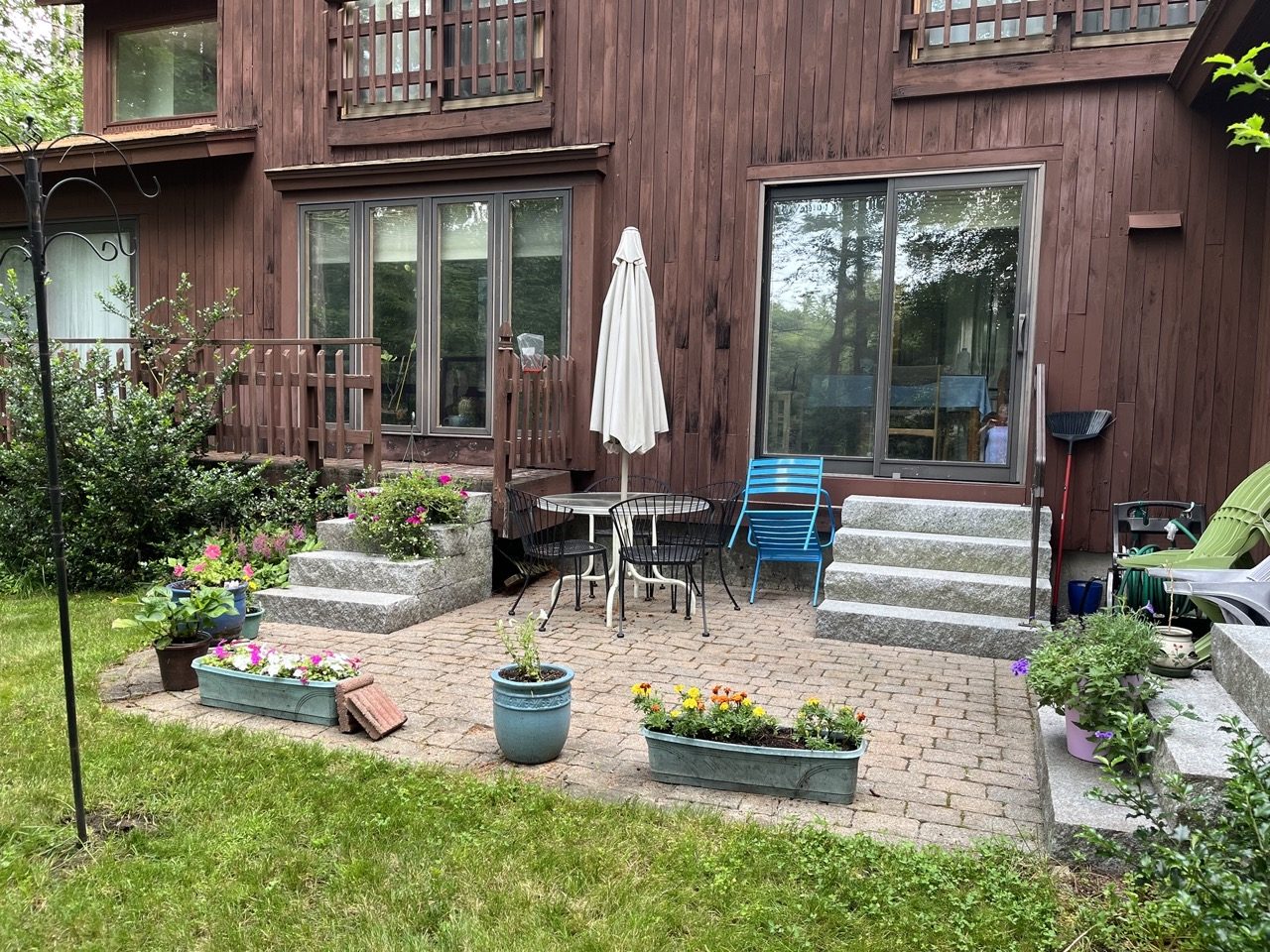 Brookline, NH Home