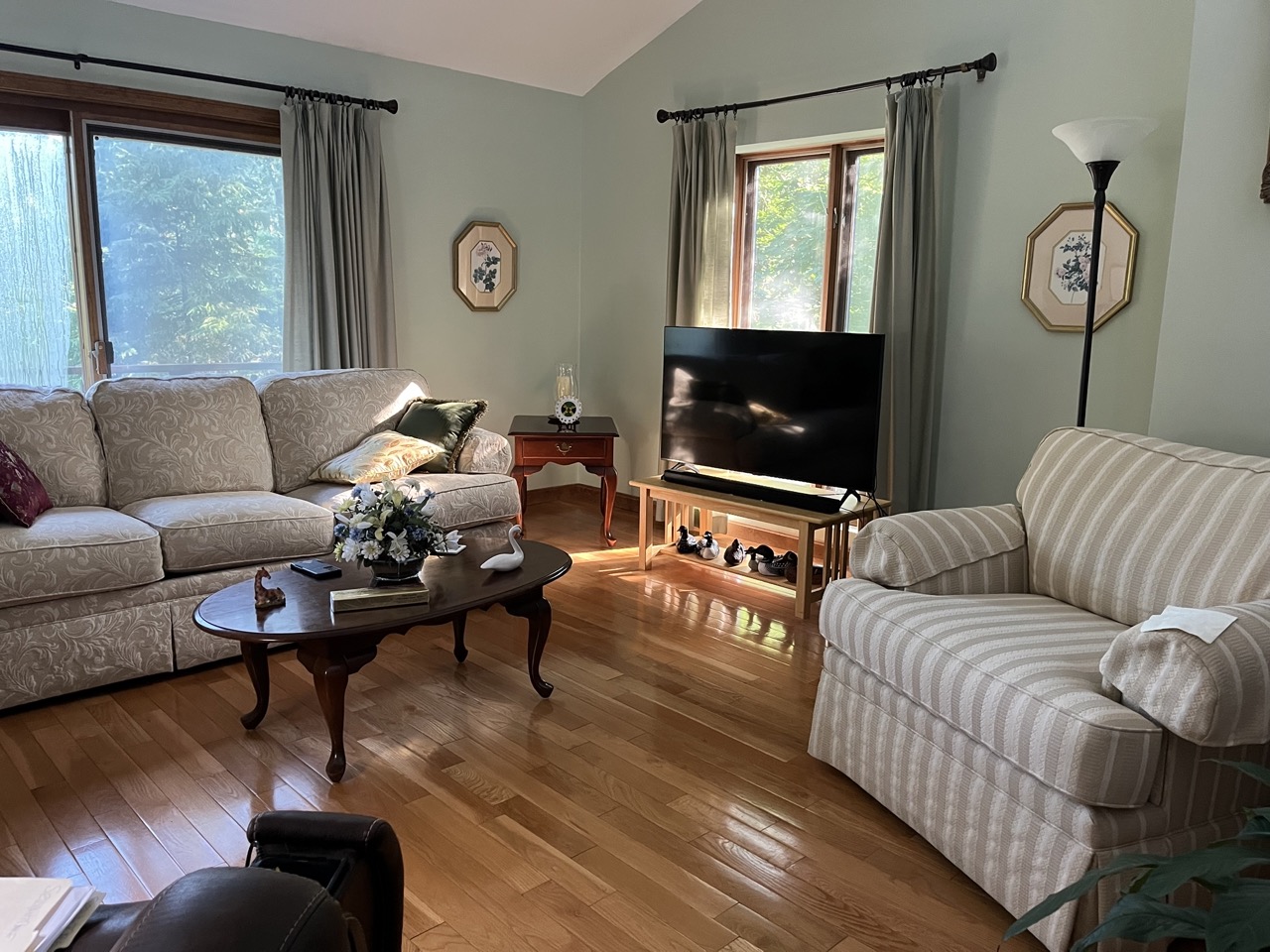 Brookline, NH Home