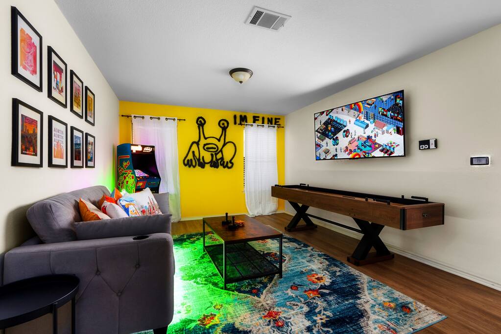 Austin, TX Unhosted Home