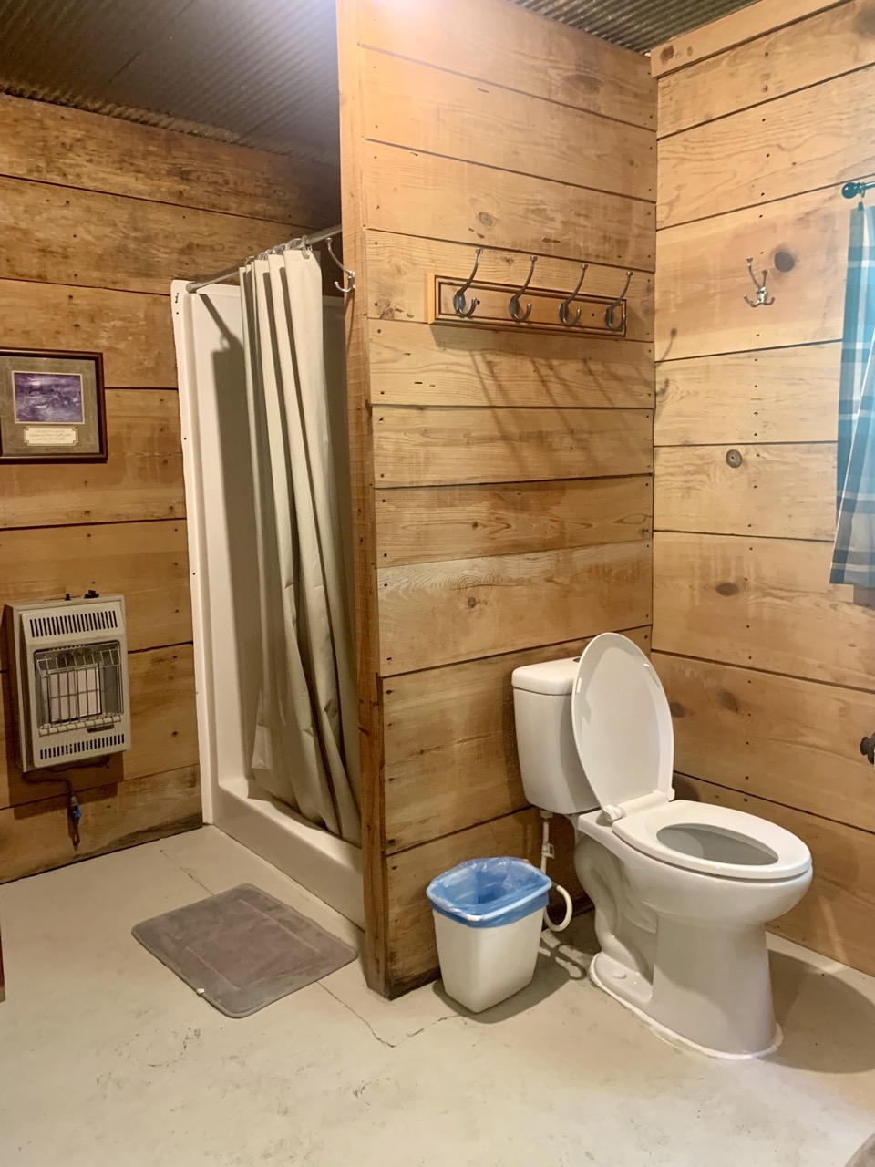 Harriet, AR Tributary Retreat Woods Cabin