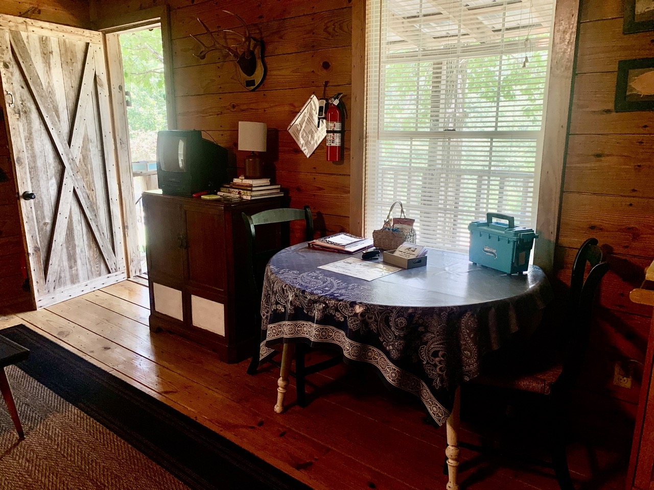 Harriet, AR Tributary Retreat Boulder Cabin