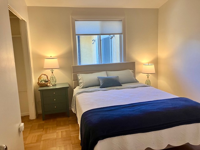 San Diego, CA Unhosted Home