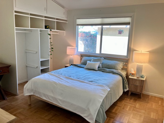 San Diego, CA Unhosted Home
