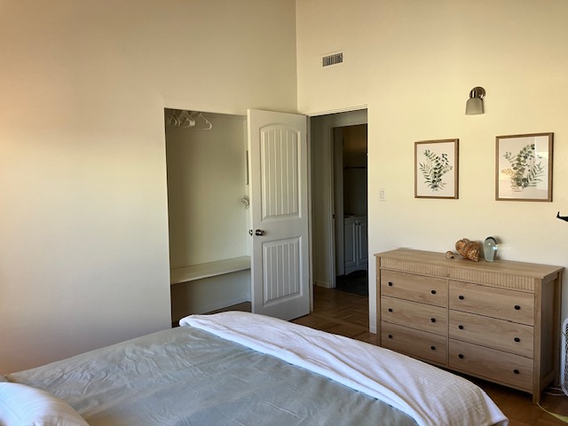 San Diego, CA Unhosted Home