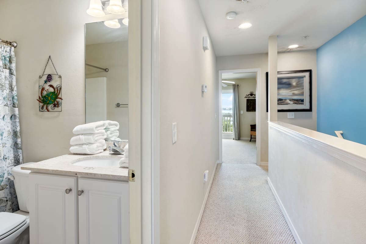 Pensacola, FL Unhosted Townhome