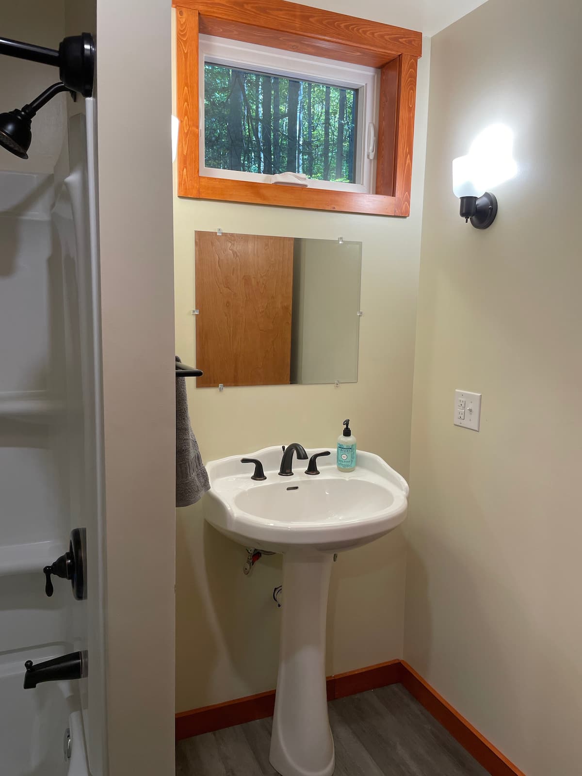 Confluence, PA Rusty Perch Tiny Home