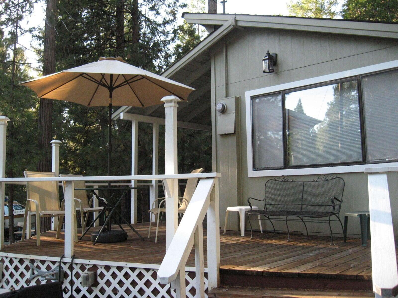Pioneer, CA Guest House