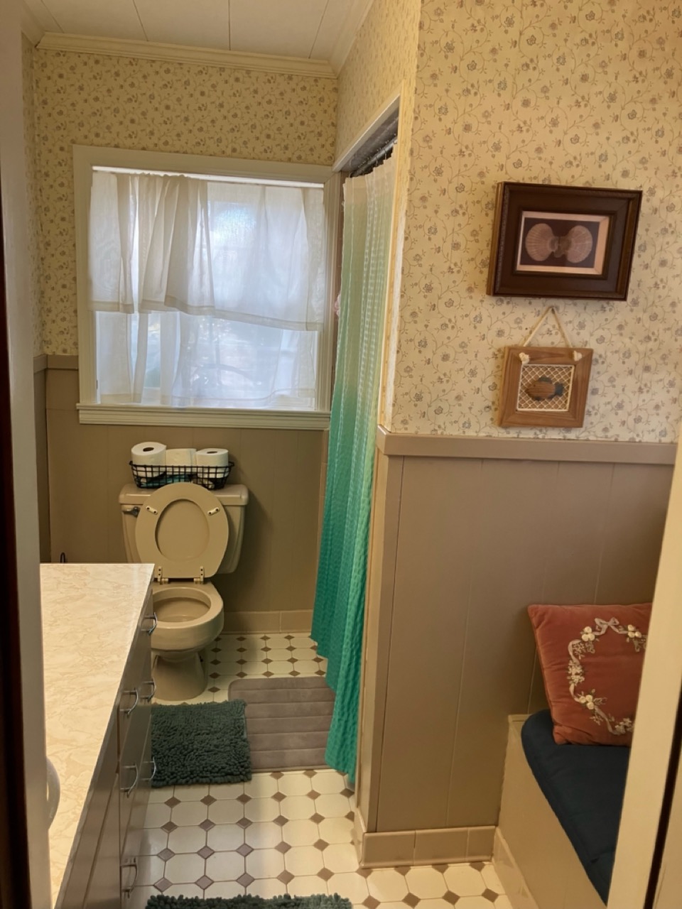 Pensacola, FL Private Basement Home