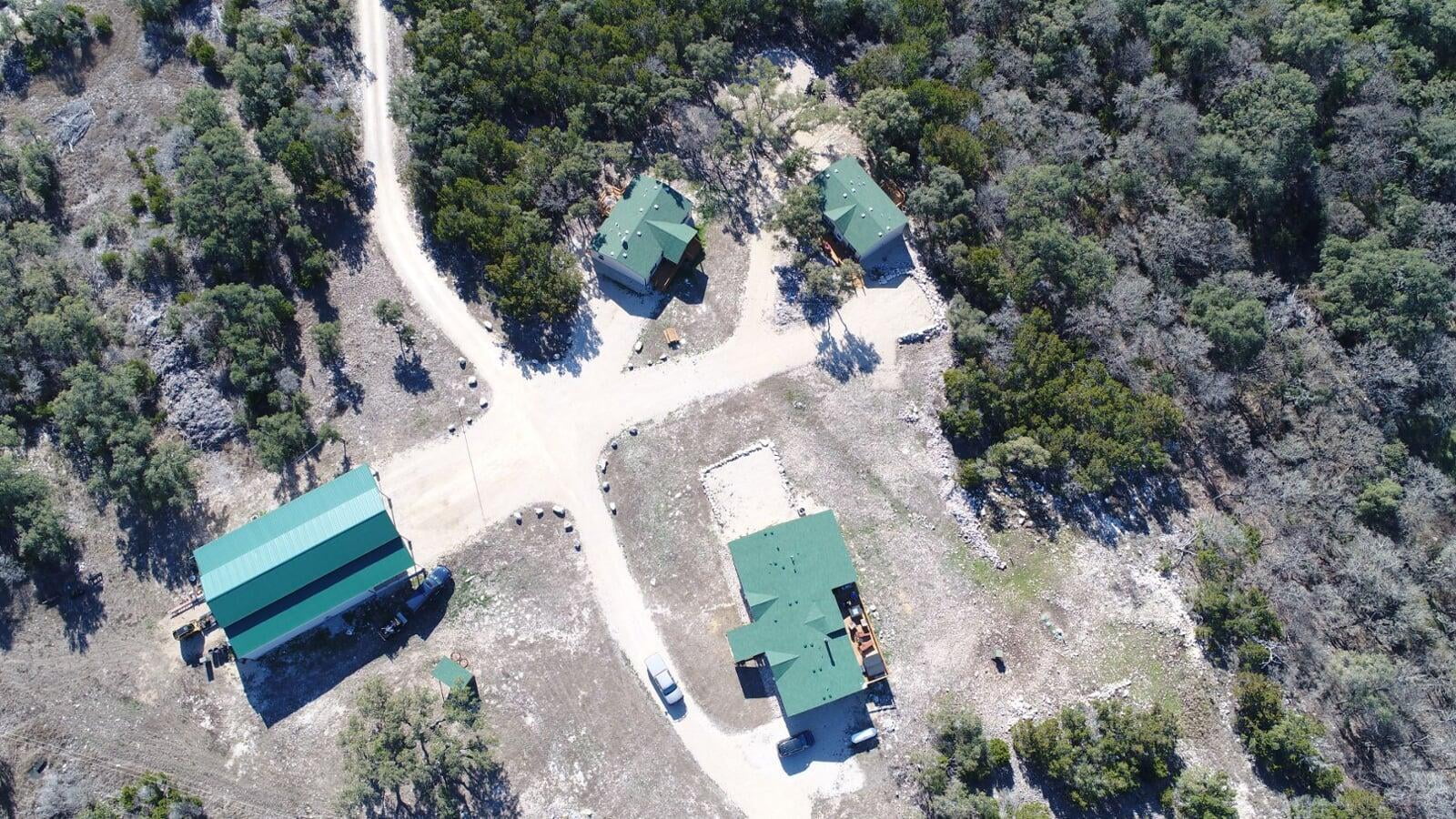 Hondo, TX Twin Hollow Creek Lodge