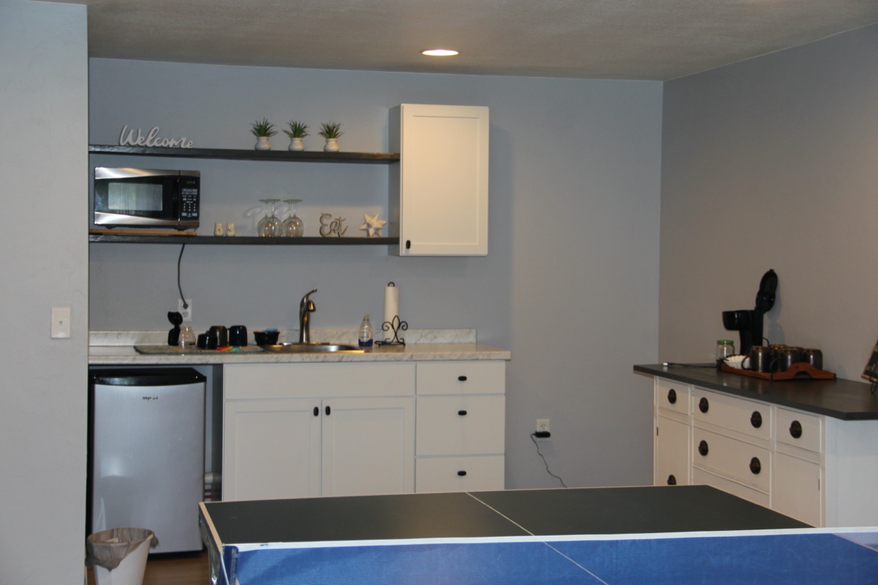 Tea, SD Lake Home
