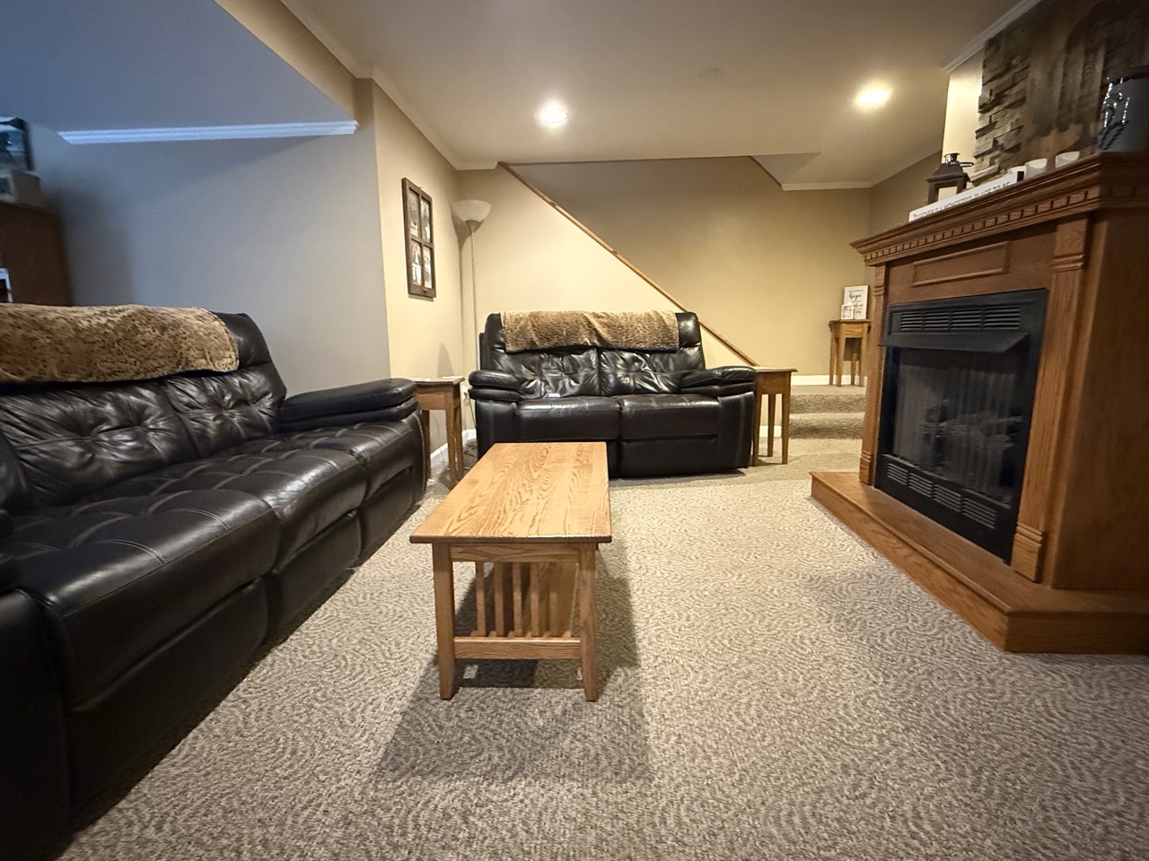 Canal Fulton, OH Private Basement Home
