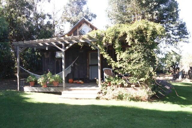 Salinas, CA Thinkers Cottage