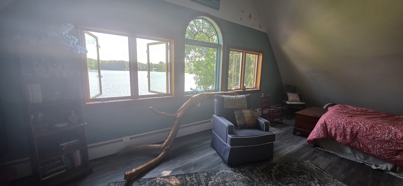 Willet, NY Lake Home