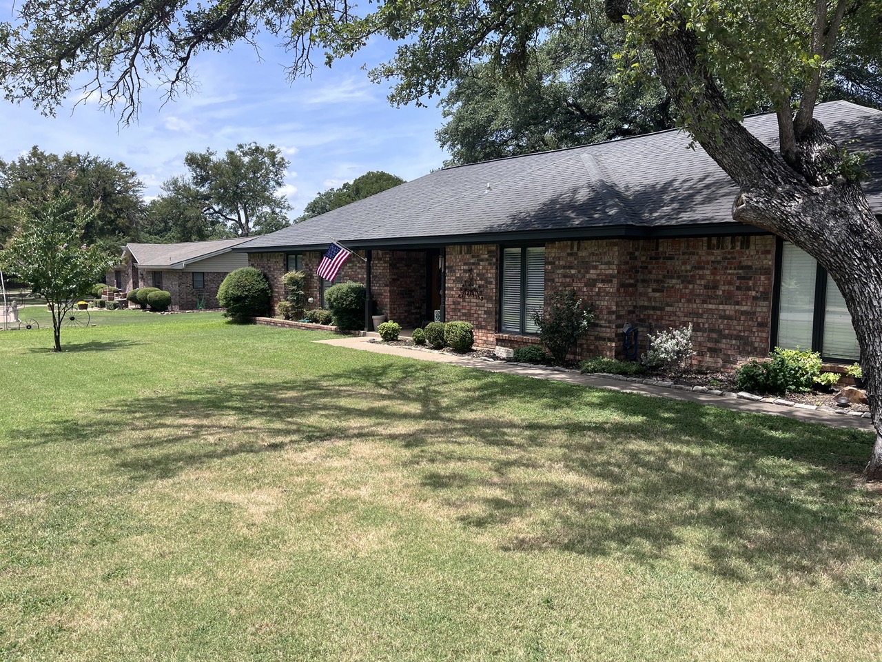 Granbury, TX Peaceful Home