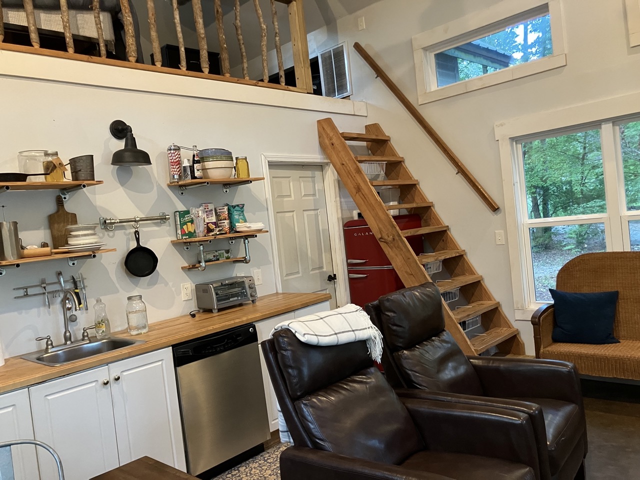 Hogansville, GA Cabin Home